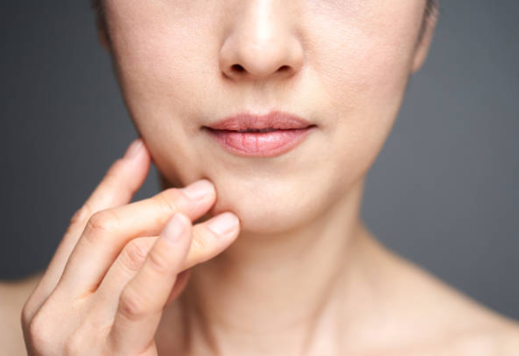 ほうれい線の効果的な消し方