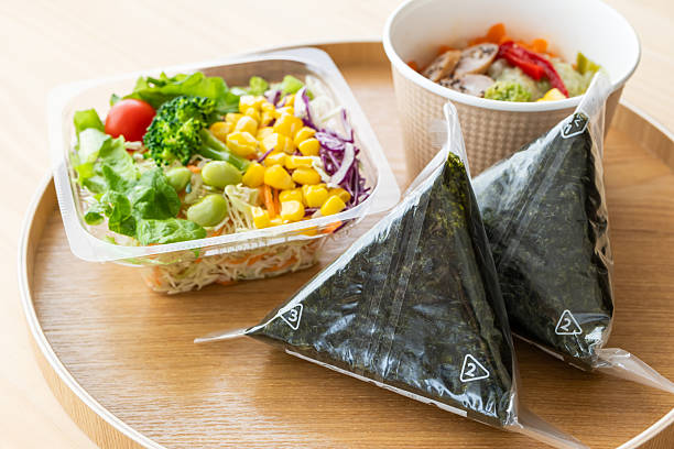 【2026年最新】乾燥肌が気になる人の食べ物・飲み物15選！インナーケアのポイント