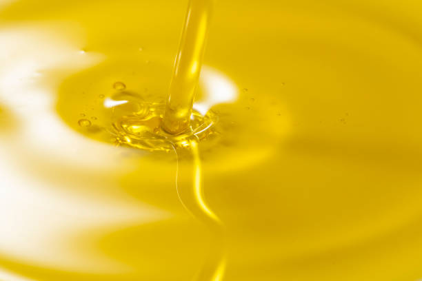 油性成分とニキビの関係